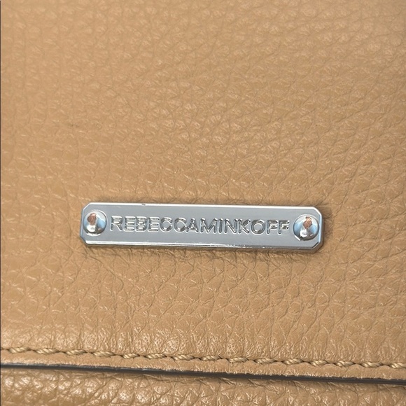 Rebecca Minkoff Regan Feed bag in Tan Leather. - Picture 8 of 10
